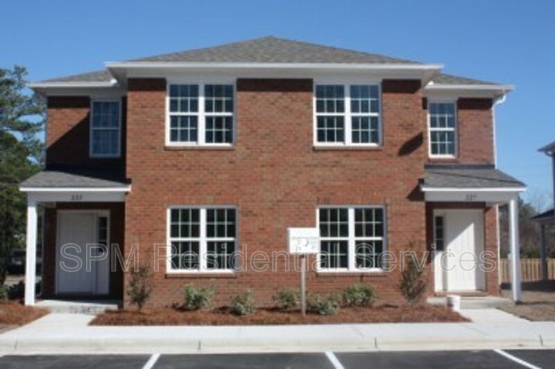 Townhouse, Close to UNCW property image