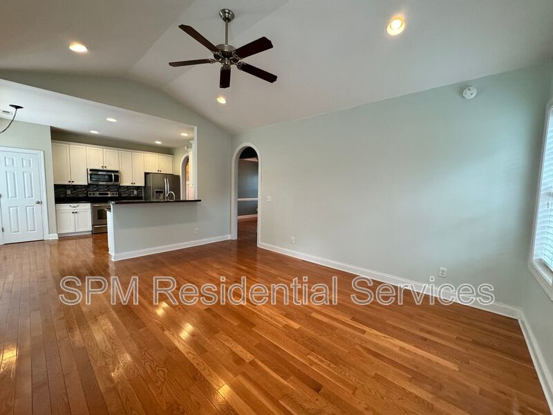 4 Bedroom in Beautiful neighborhood in Cambridge Cross Creek property image