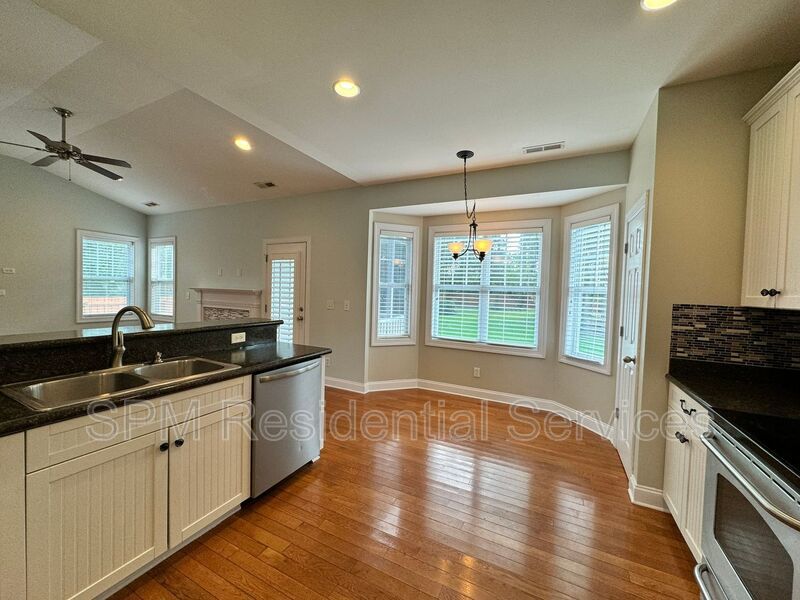 4 Bedroom in Beautiful neighborhood in Cambridge Cross Creek property image