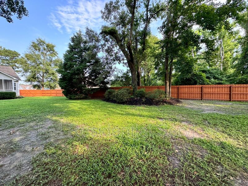 4 Bedroom in Beautiful neighborhood in Cambridge Cross Creek property image