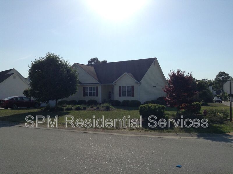 Fenced in backyard, Lawncare included property image