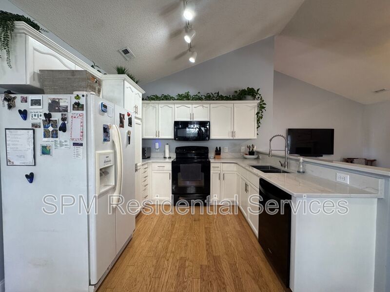 Kirkwood - Open Concept, Fully Fenced Backyard, Near Carolina Beach property image