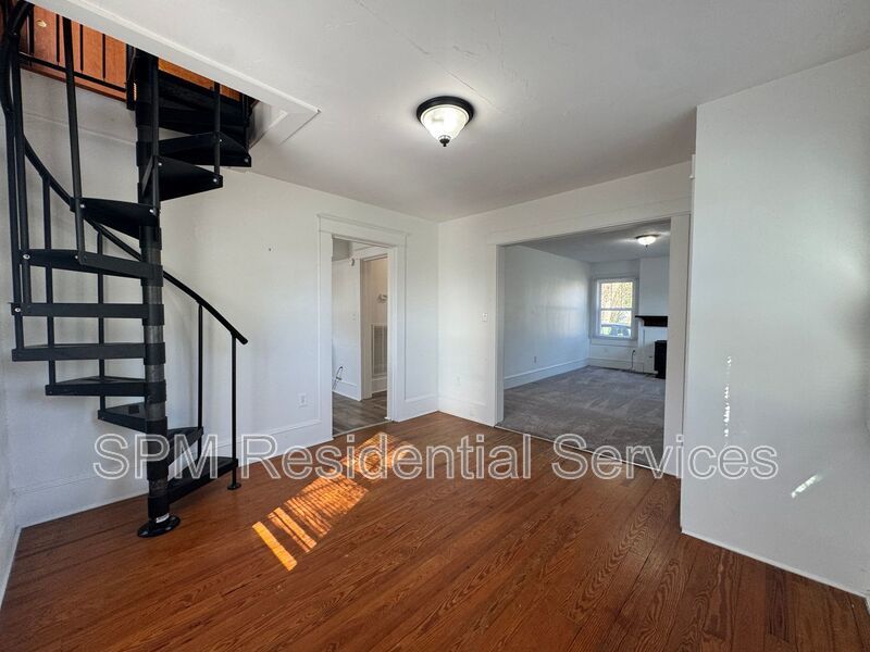 Castle Hayne - Bonus Room, Large Backyard, 3 Miles from Downtown Wilmington property image