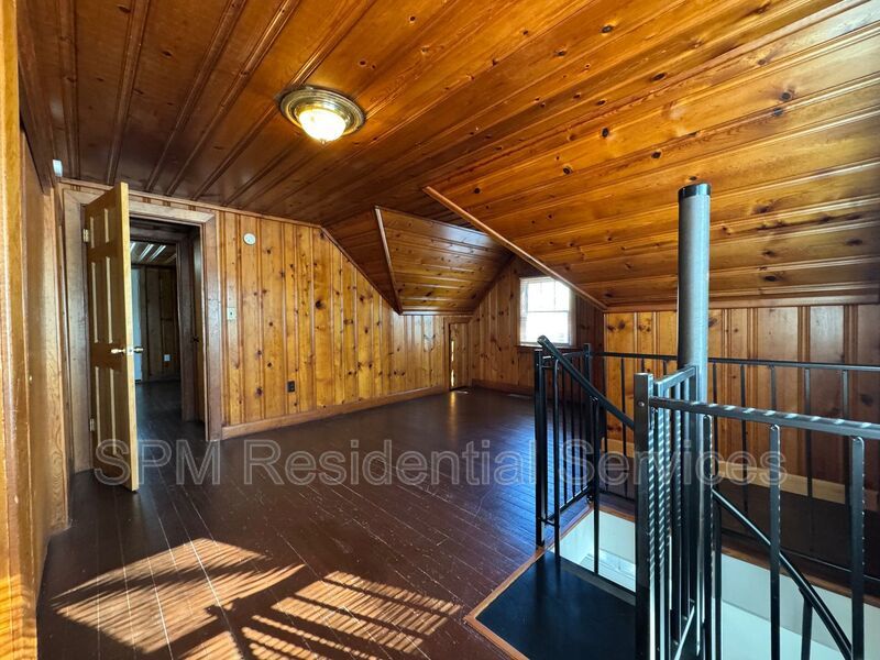 Castle Hayne - Bonus Room, Large Backyard, 3 Miles from Downtown Wilmington property image