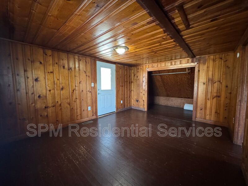 Castle Hayne - Bonus Room, Large Backyard, 3 Miles from Downtown Wilmington property image