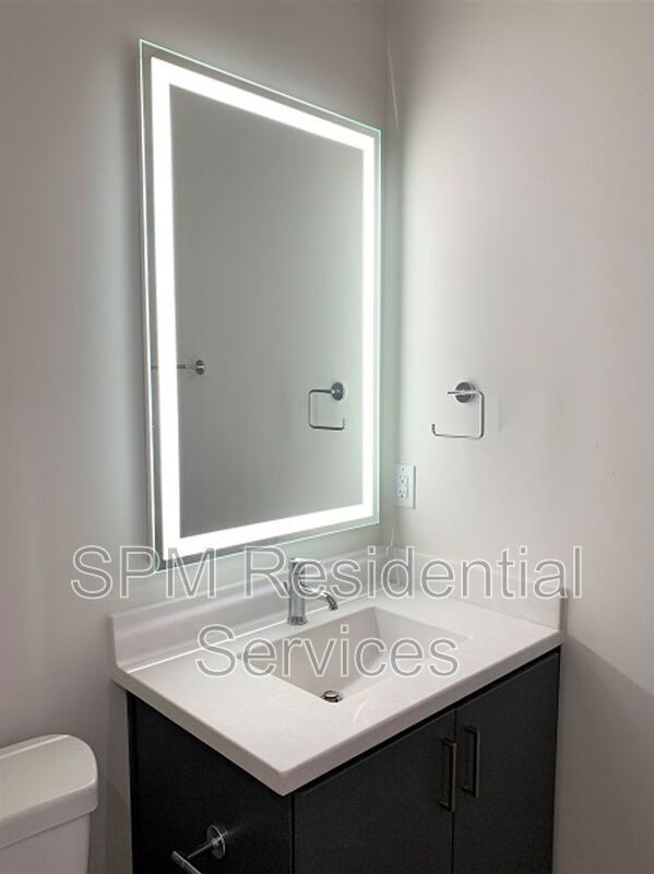 2nd Floor Downtown Wilmington, Close to CFCC property image