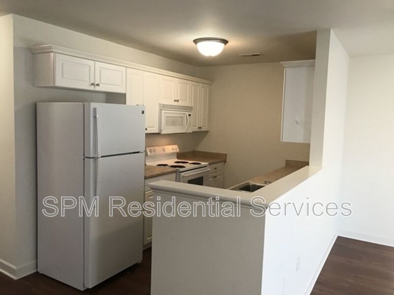 Townhome, Walk to UNCW, Backs to Wooded Area property image