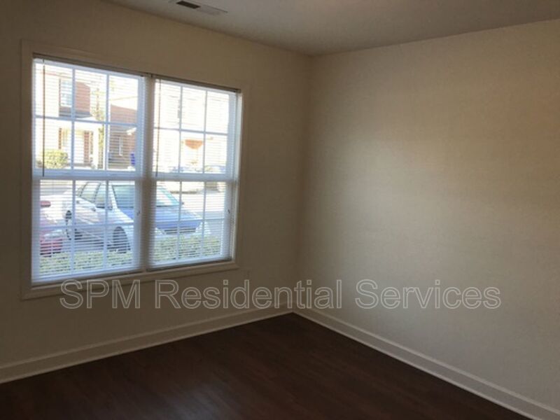 Townhome, Walk to UNCW, Backs to Wooded Area property image