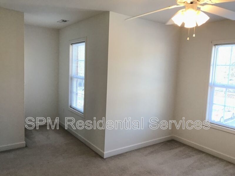 Townhome, Walk to UNCW, Backs to Wooded Area property image