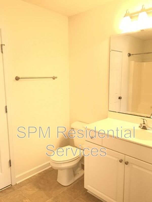 Townhome, Walk to UNCW, Backs to Wooded Area property image