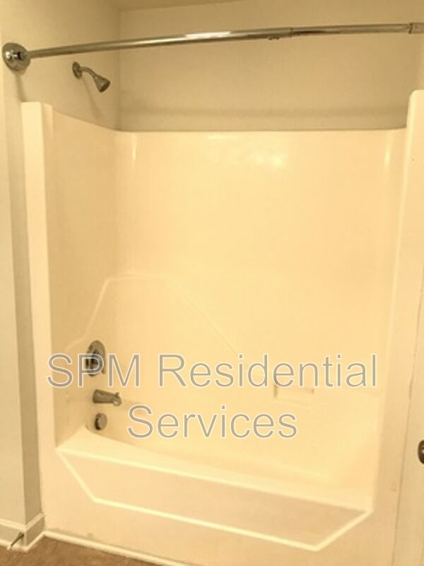 Townhome, Walk to UNCW, Backs to Wooded Area property image