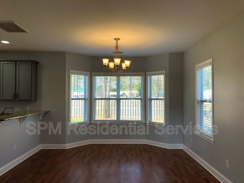 3 Bedroom in Beautiful neighborhood in the woods at Murrayville property image