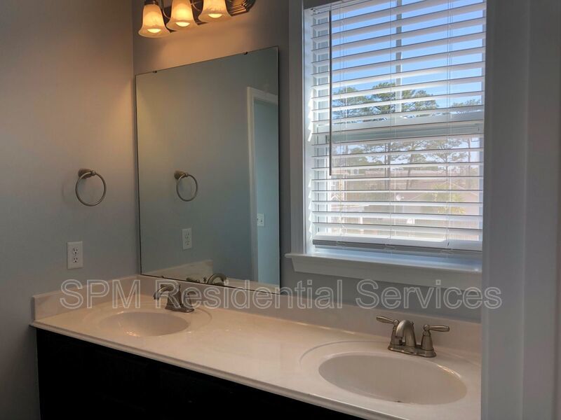 3 Bedroom in Beautiful neighborhood in the woods at Murrayville property image