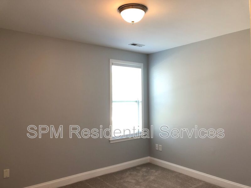 3 Bedroom in Beautiful neighborhood in the woods at Murrayville property image