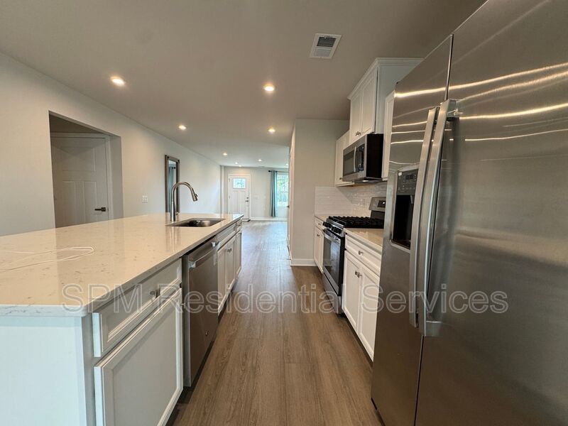 The Lakes at Riverbend - End Unit Townhome, Community Pool, Playground, Tennis courts property image