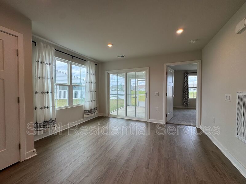 The Lakes at Riverbend - End Unit Townhome, Community Pool, Playground, Tennis courts property image