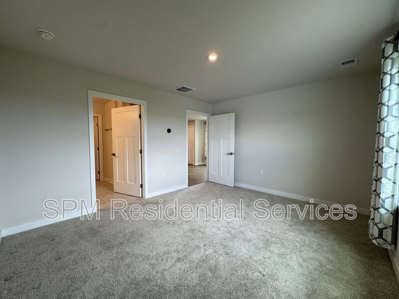 The Lakes at Riverbend - End Unit Townhome, Community Pool, Playground, Tennis courts property image