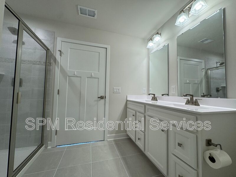 The Lakes at Riverbend - End Unit Townhome, Community Pool, Playground, Tennis courts property image