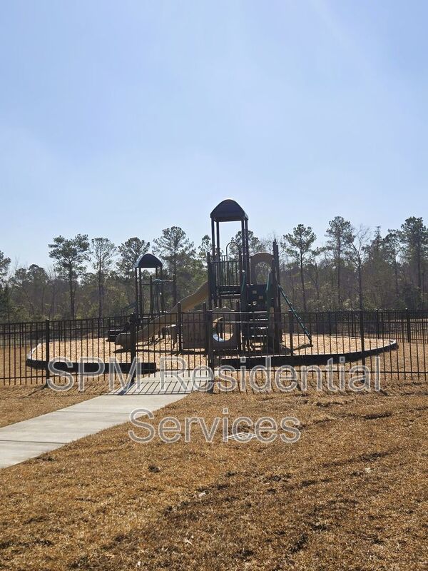 The Lakes at Riverbend - End Unit Townhome, Community Pool, Playground, Tennis courts property image