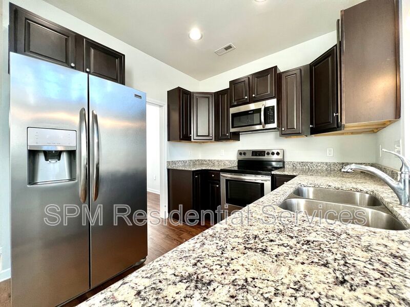 565 Orbison Dr property image