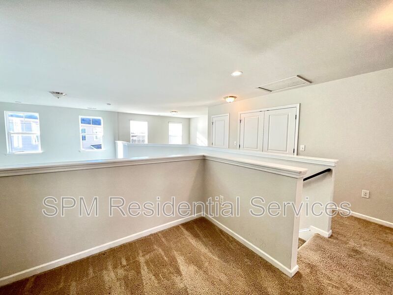 565 Orbison Dr property image