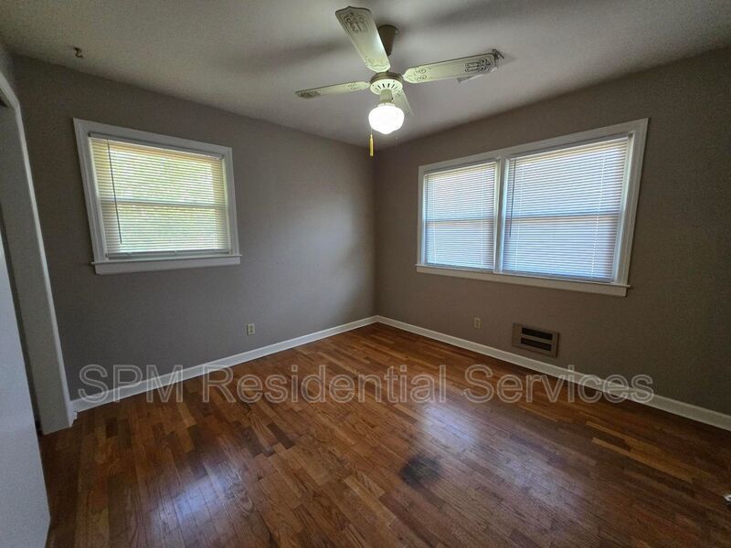 3 Bedroom Brick Home For Rent, Small dog permitted property image