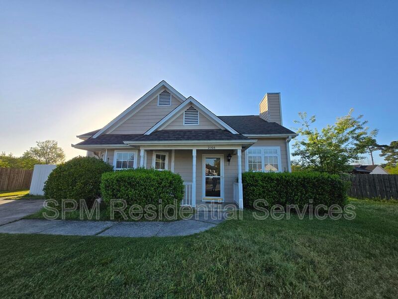 3 bedroom in a quiet neighborhood property image
