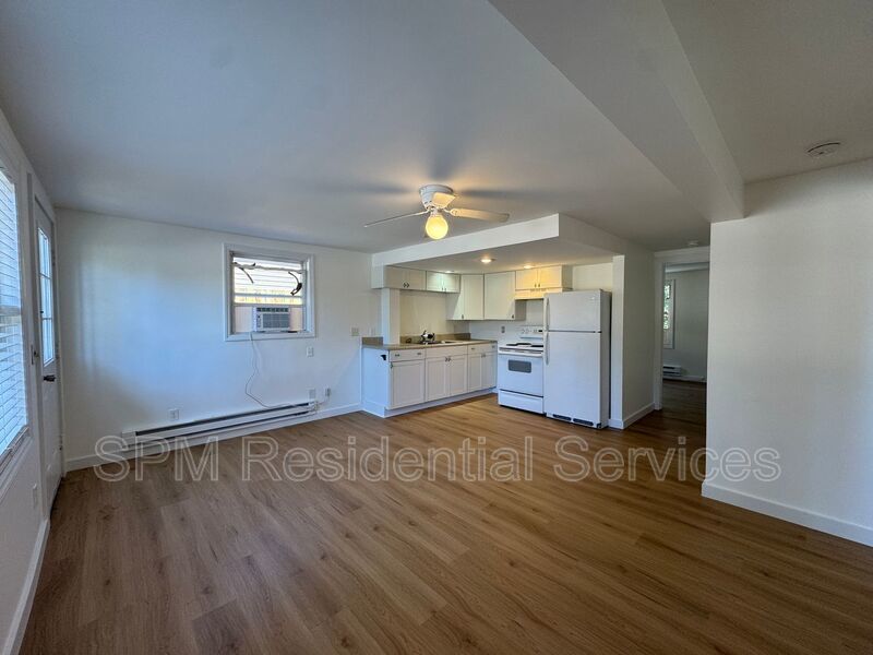 First Floor Unit, Located 0.5 miles from Beach Access property image