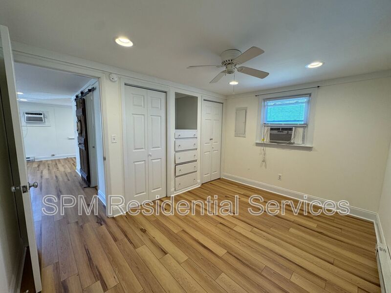 Second Floor Unit, Located 0.5 miles from Beach Access property image