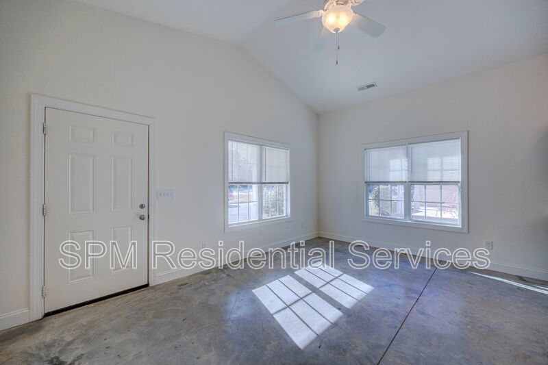 Cottages at Broadbill (1 Bed 1 Bath. *Water/Sewer/Lawn/Trash Included) property image