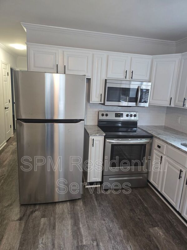 2 Bedroom Home on North End Downtown property image