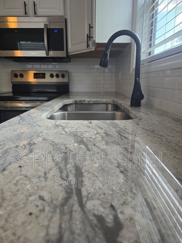 2 Bedroom Home on North End Downtown property image