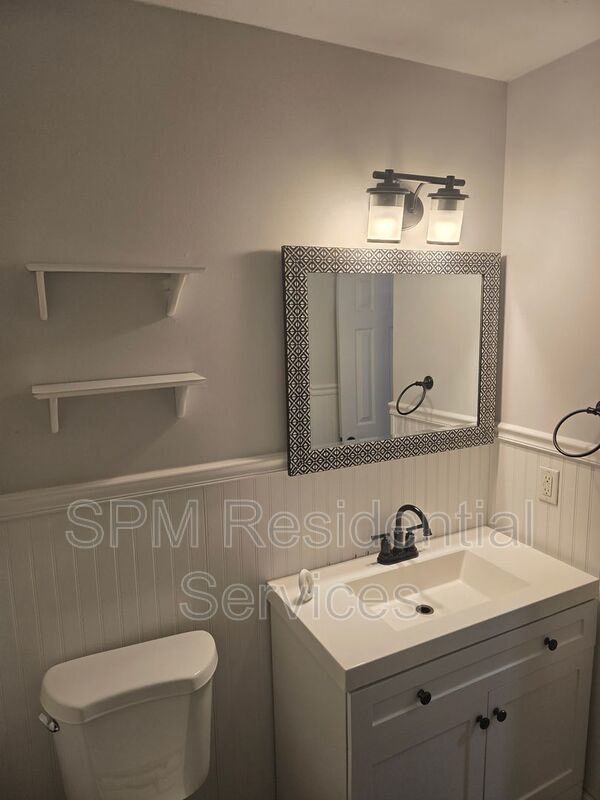 2 Bedroom Home on North End Downtown property image