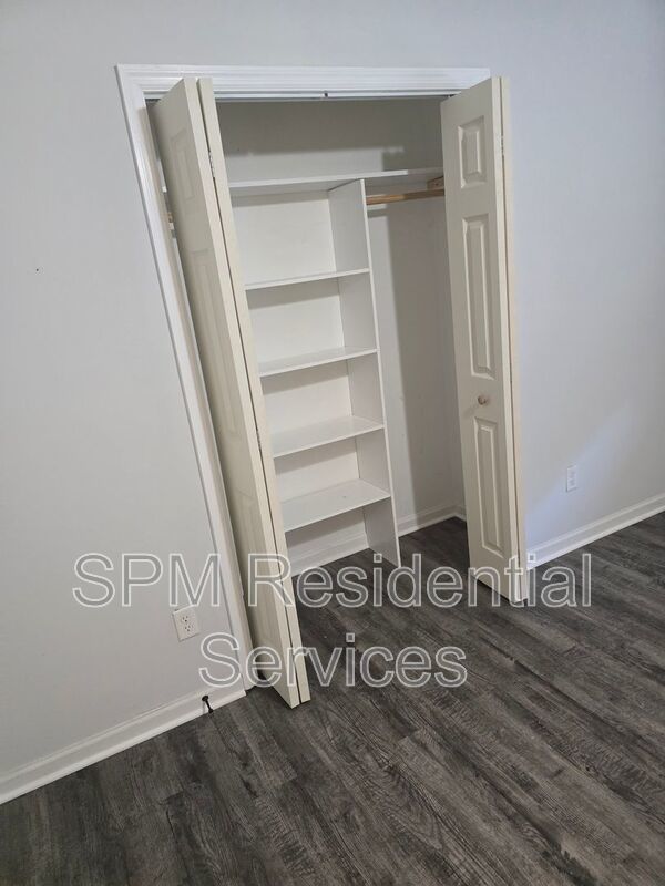 2 Bedroom Home on North End Downtown property image