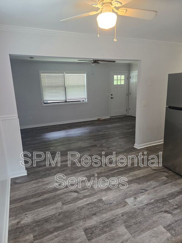 2 Bedroom Home on North End Downtown property image