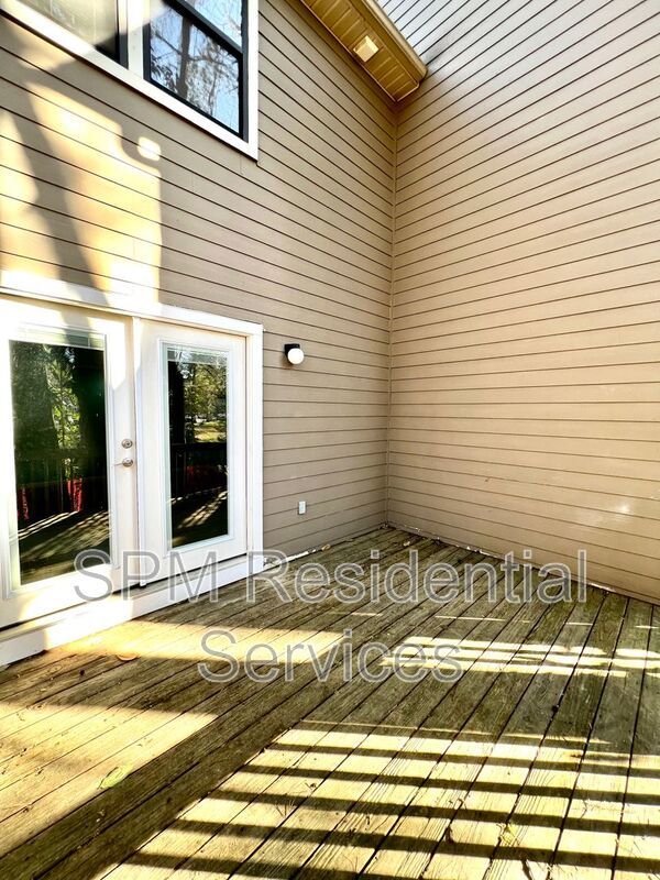 Birch Creek - (Water, Sewer, Trash, Lawn, Cable Included) property image