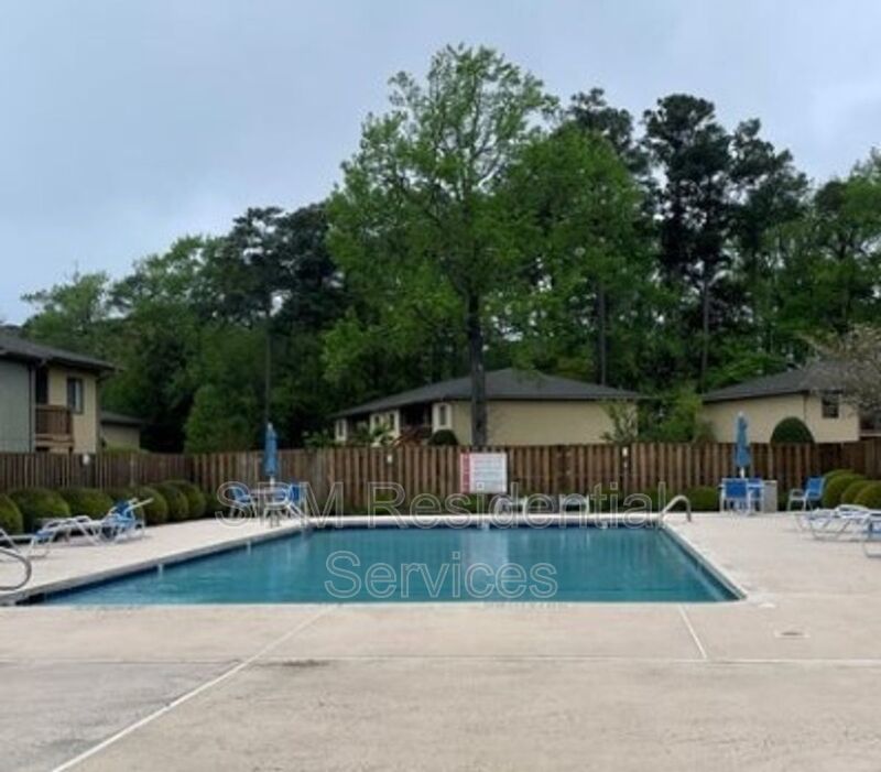 Park Place - 2 Bed 2 Bath End Unit (Lots of updates) + Community Pool property image