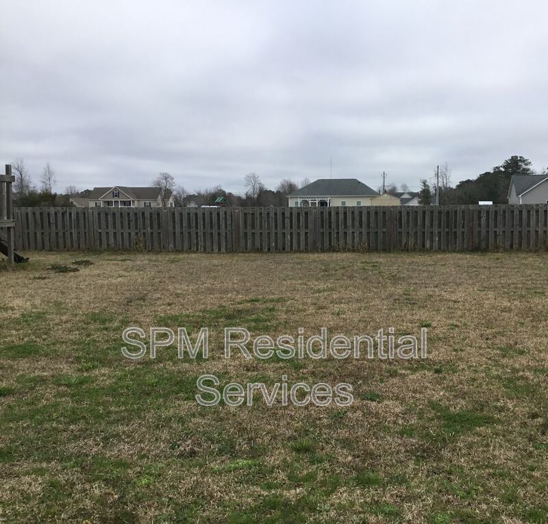 3 Bedroom in Beautiful neighborhood with Community Boat Ramp. property image