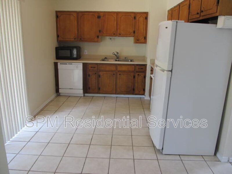 Fenced in yard, Minutes to shopping, restaurant, and I140 property image
