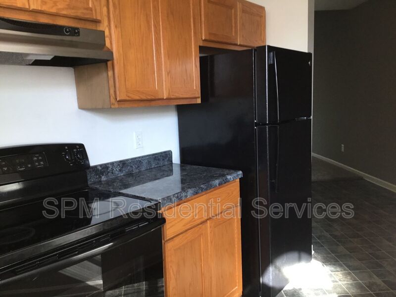 2 Bedroom in Hampton Place with Community Pool property image