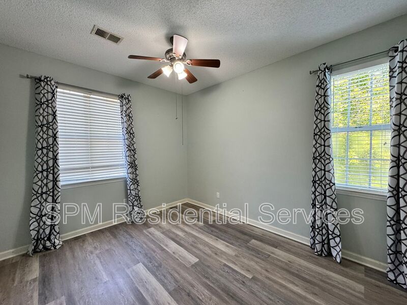 729-G Bragg Drive property image