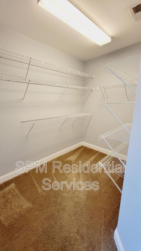Stately 3 bedroom end unit Townhome property image