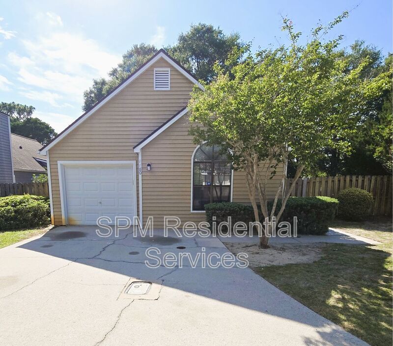 Large fenced in backyard, One story patio home property image