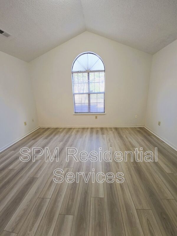 Large fenced in backyard, One story patio home property image