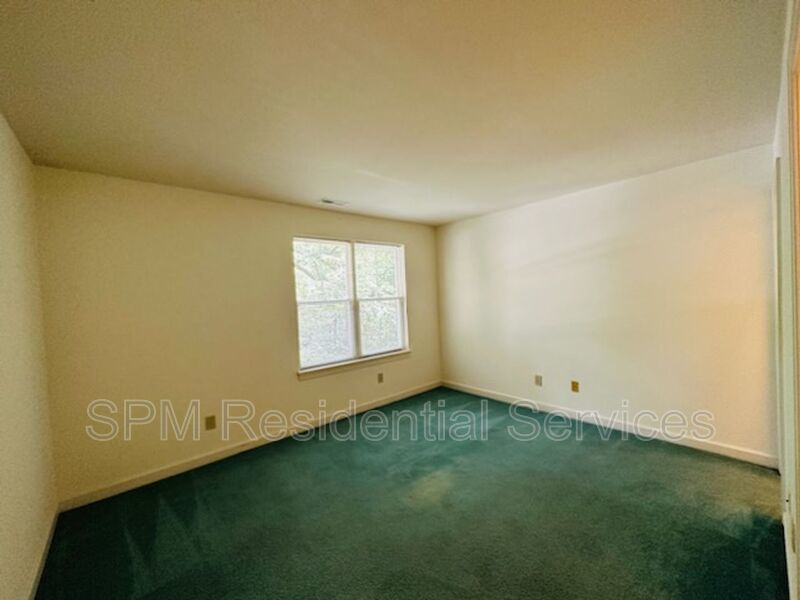 2 Bedroom townhouse in popular Forest Cove property image