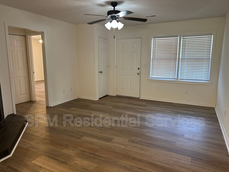 Renovated 2 Bedroom Duplex for Rent - Pet Friendly property image