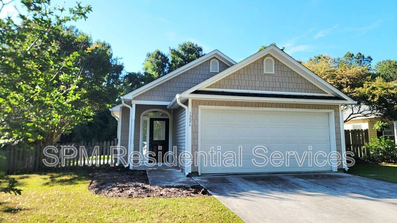Spacious 3 Bedroom just minutes to Carolina/Kure Beaches and Downtown! property image