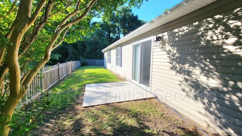 Spacious 3 Bedroom just minutes to Carolina/Kure Beaches and Downtown! property image