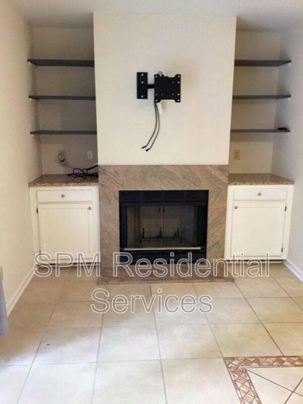 5116 Lampost Cir property image