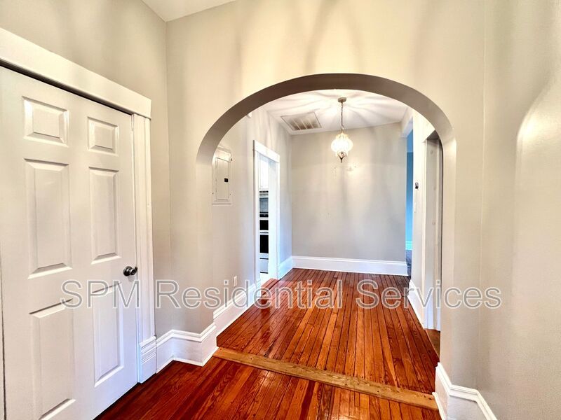 Charming 2 bedroom apartment! property image